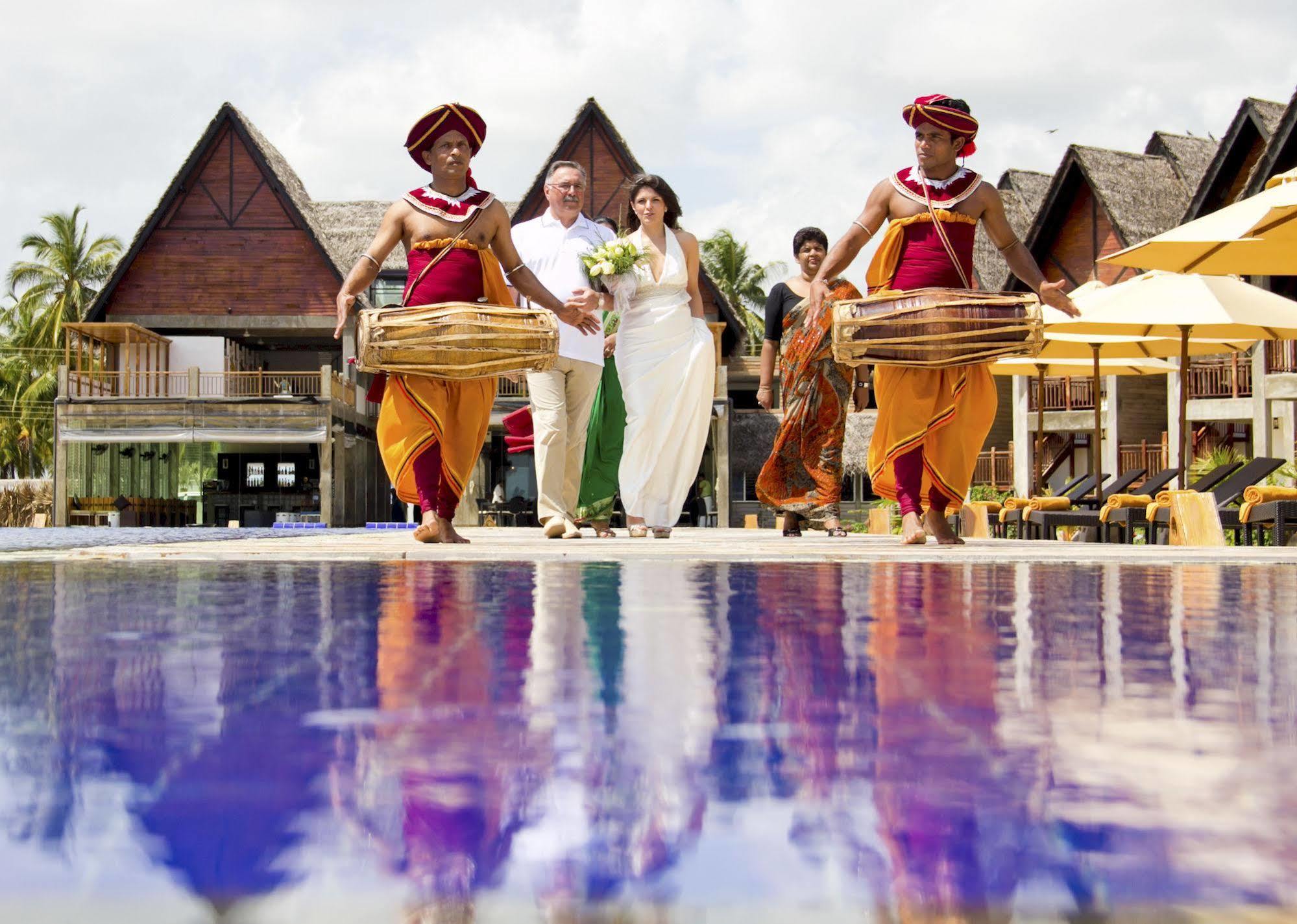 Maalu Maalu Resort & Spa - Thema Collection Passikudah Εξωτερικό φωτογραφία